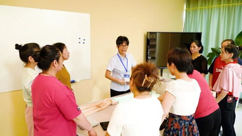 福州市海峡家政服务中心暨女王智慧公司新址正式揭牌